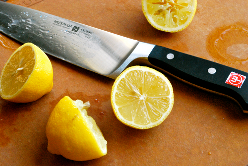 Fresh Lemons for Juice Panko-Crusted Tilapia recipe and images by Lacey Baier, a sweet pea chef