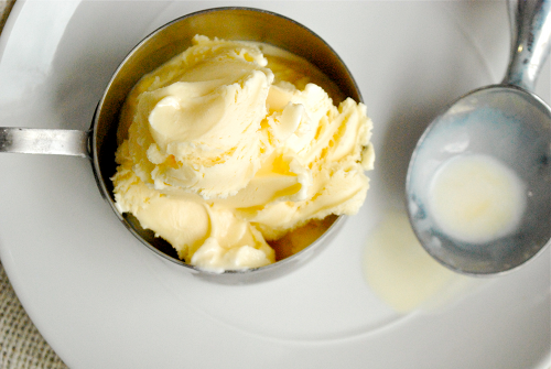 Vanilla Ice Cream Banana Date Shake recipe and images by Lacey Baier, a sweet pea chef