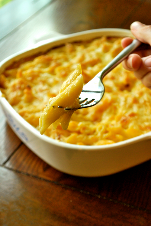 Baked Mac n Cheese Baked Mac n Cheese recipe and images by Lacey Baier, a sweet pea chef