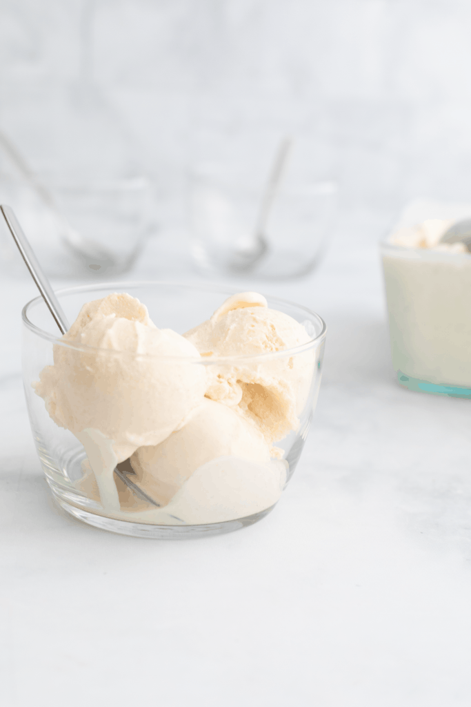 Do you want to make the creamiest ice cream ever? Everyone loves this healthy vanilla ice cream recipe. It has just 4 ingredients and is simple to make!