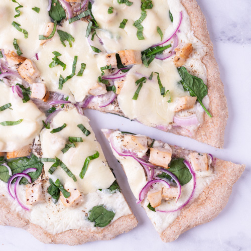 Chicken Alfredo Pizza with Spinach and Red Onions
