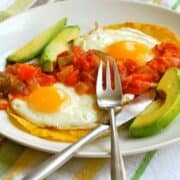 Juevos Rancheros recipe and images by Lacey Baier, a sweet pea chef