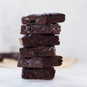 9-Ingredient Healthy Dark Chocolate Brownies