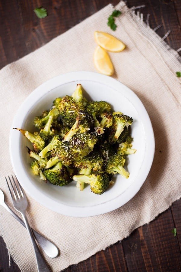 Roasted Broccoli | A healthy and delicious vegetarian side! www.asweetpeachef.com