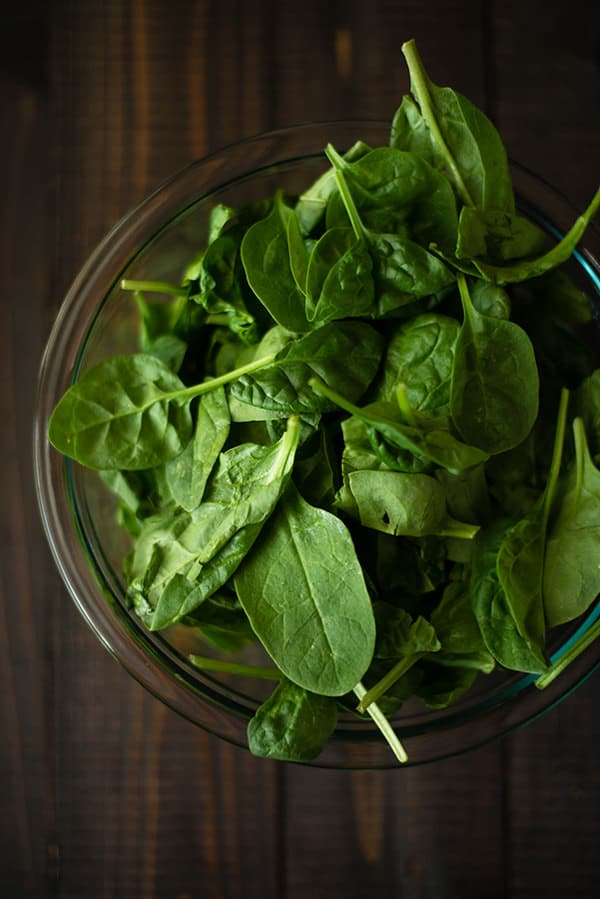 Garlic Sauteed Spinach - Fresh Spinach Leaves
