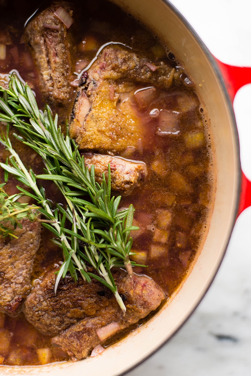 Braised Short Ribs with Creamy Polenta | Got dinner plans for Valentine's Day yet? These Braised Short Ribs with Creamy Polenta will make your love swoon! #sponsored | A Sweet Pea Chef