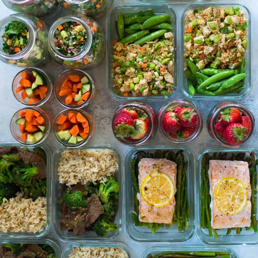 the 7 day meal prep for weight loss top down photo of all the food made in the meal prep for weight loss post
