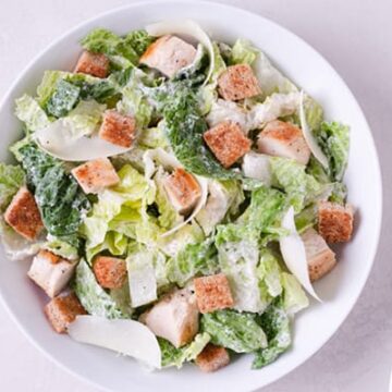 caesar salad with croutons