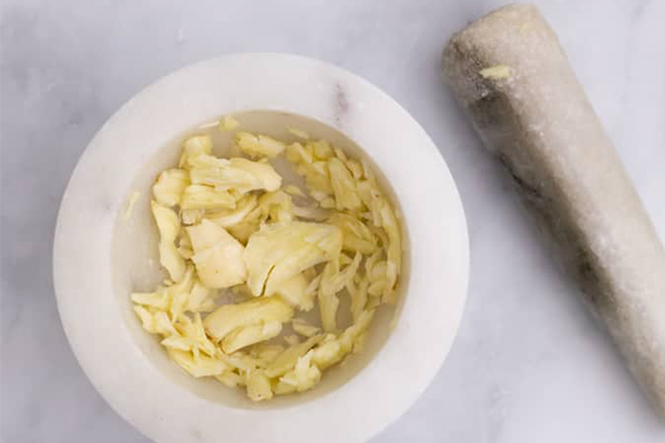 10 Benefits Of Garlic | From Better Immunity To Blood Sugar Balance