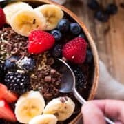 Chocolate Quinoa Breakfast Bowl